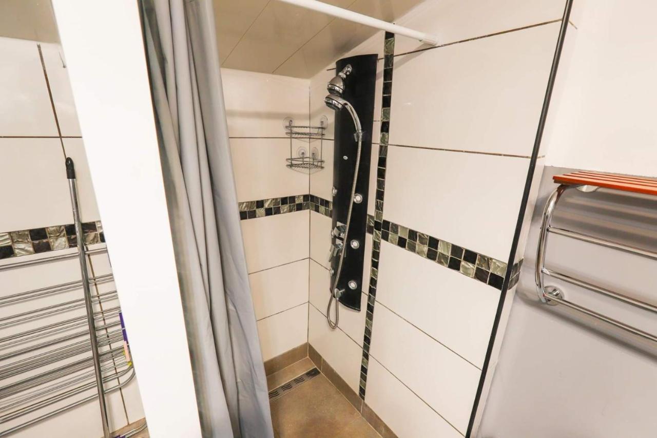 Villa L'avocat avec piscine chauffée et jacuzzi Le Tampon Exterior foto