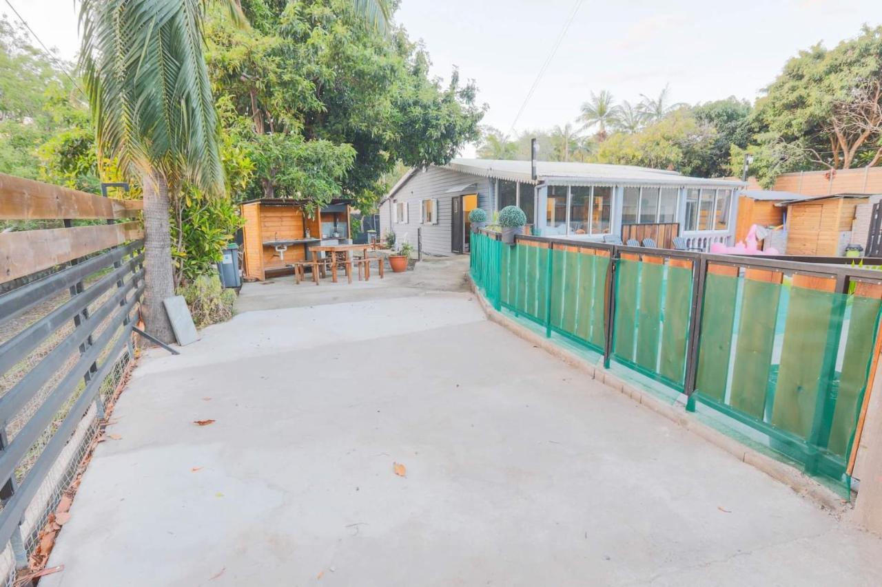 Villa L'avocat avec piscine chauffée et jacuzzi Le Tampon Exterior foto