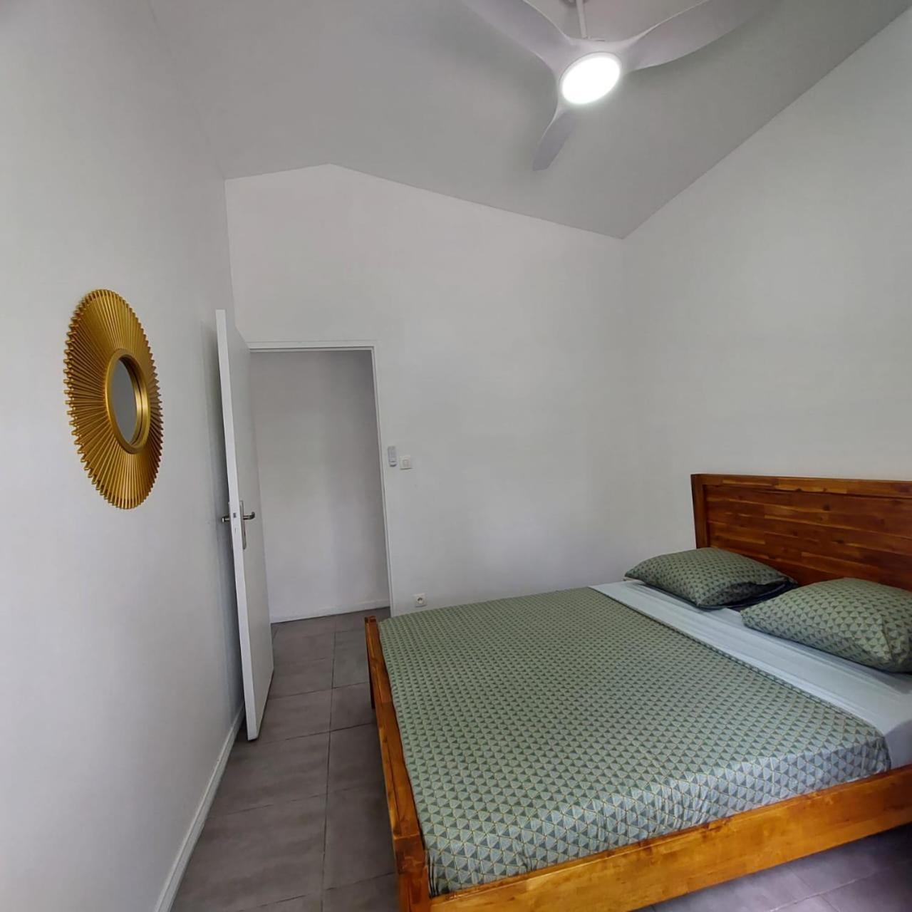 Villa L'avocat avec piscine chauffée et jacuzzi Le Tampon Exterior foto